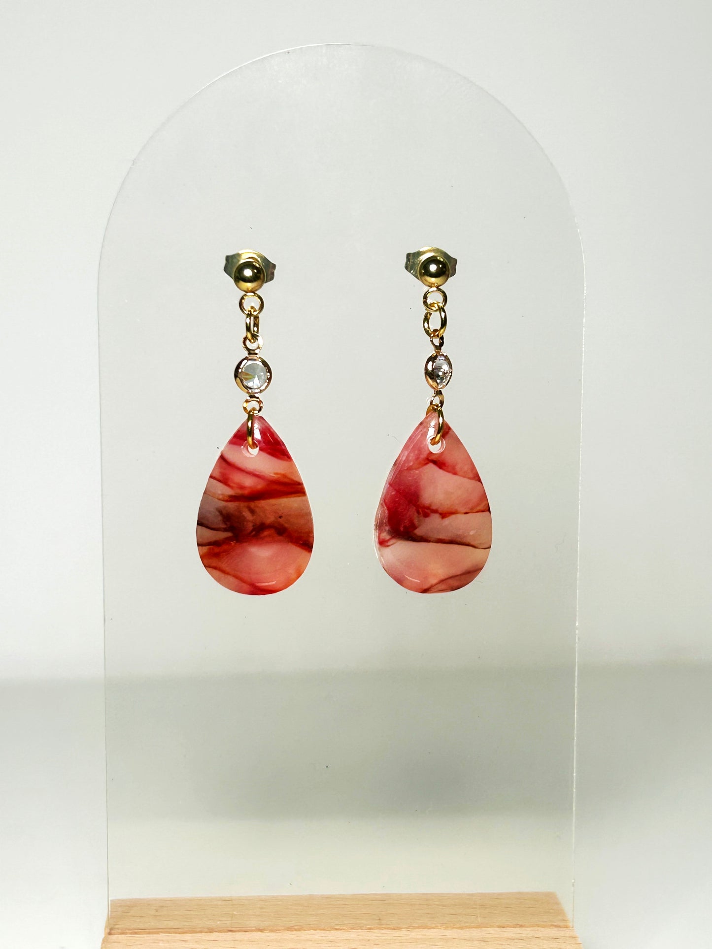 Red Marble Teardrop